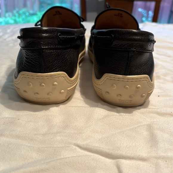 Tod’s Slip on Loafers - Picture 5 of 11